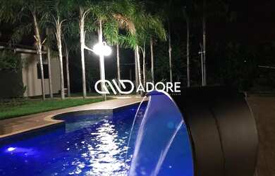 Imagem: A casa em condomínio possui 3 Dormitórios, 1 Banheiro, 4 Vagas