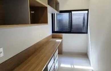 Imagem: A casa em condomínio possui 3 Dormitórios, 3 Banheiros, 4