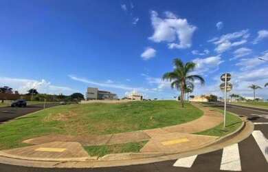 Imagem: O terreno possui 575m² de Área e está localizado em Alphaville