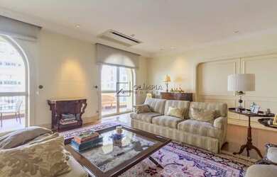 Imagem: O apartamento para alugar possui 4 Dormitórios, 5 Banheiros