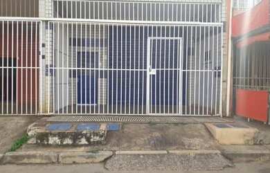 Imagem: O depósito possui 1 Vaga na garagem, 163m² de Área e está