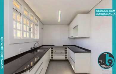 Imagem: A casa em condomínio possui 3 Dormitórios, 4 Banheiros, 1