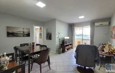 Imagem: O apartamento possui 3 Dormitórios, 2 Banheiros, 1 Vaga na