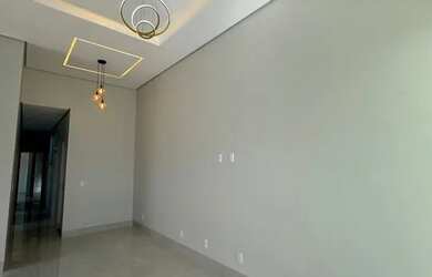 Imagem 3: Casa na Quadra 507 Sul. Piscina, Churrasqueira, 170m² de Áreae3 Vagas...