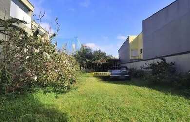 Imagem: O terreno possui 500m² de Área e Imóvel novo e está localizado