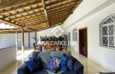 Imagem 12: Casa em Montes Claros. Churrasqueira, Varanda, Guarda roupae450m² de...