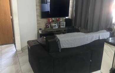 Imagem: A casa possui 2 Dormitórios, 1 Banheiro e está localizado