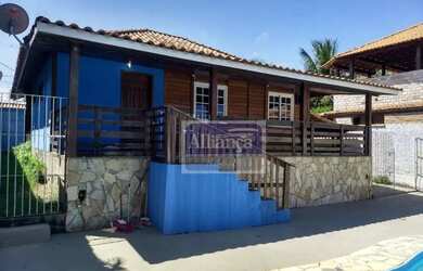 Imagem 2: Casa com piscina, churrasqueira, 3 dormitórios, 1 suíte e 8 vagas de...