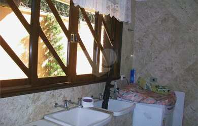 Imagem 6: Imóvel para venda com 652 metros quadrados com 4 quartos em Santa Felicidade...