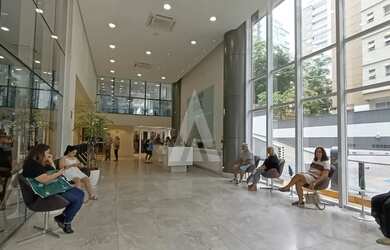 Imagem 11: Sala comercial mobiliada, com 2 cômodos e 1 lavabo. localizada no bairro...