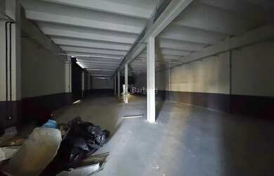 Imagem 7: Galpão no Bairro do Salto, com 300 m², estacionamento rotativos para...