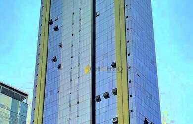 Imagem: O depósito possui 3 Vagas na garagem, 131m² de Área e está