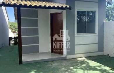 Imagem: A casa possui 2 Dormitórios, 1 Banheiro, 1 Vaga na garagem