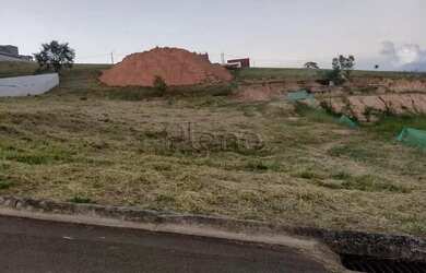 Imagem: O terreno possui 1200m² de Área e está localizado em Parque