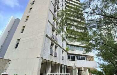 Imagem: O apartamento possui 4 Dormitórios, 1 Banheiro, 2 Vagas na