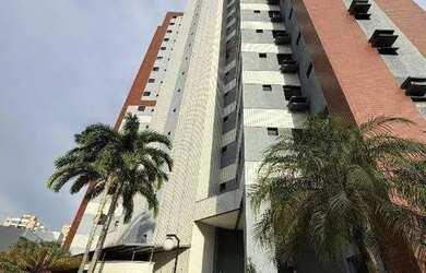 Imagem: O apartamento possui 3 Dormitórios, 3 Banheiros, 2 Vagas na