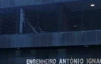 Imagem: O apartamento possui 3 Dormitórios, 5 Banheiros, 1 Vaga na