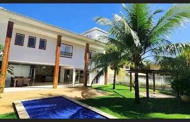 Imagem: A casa em condomínio possui 4 Dormitórios, 4 Banheiros, 4