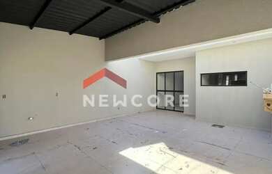 Imagem: A casa possui 2 Dormitórios, 2 Banheiros, 3 Vagas na garagem