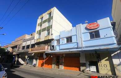 Imagem: A casa possui 5 Dormitórios, 1 Banheiro, 160m² de Área e