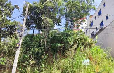 Imagem: O terreno possui 411m² de Área e está localizado em Santo