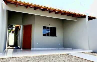 Imagem: A casa possui 2 Dormitórios, 2 Banheiros, 66m² de Área e