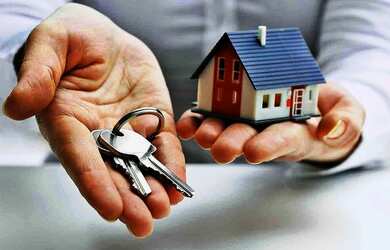 Imagem: A casa possui 2 Dormitórios, 1 Banheiro, 1 Vaga na garagem