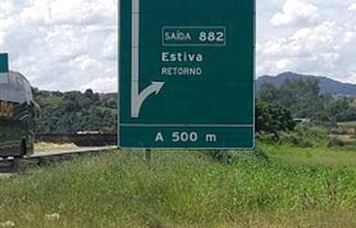 Imagem 4: Área para venda às margens da rodovia Fernão Dias em Estiva - MG