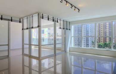 Imagem: O apartamento possui 3 Dormitórios, 5 Banheiros, 2 Vagas na