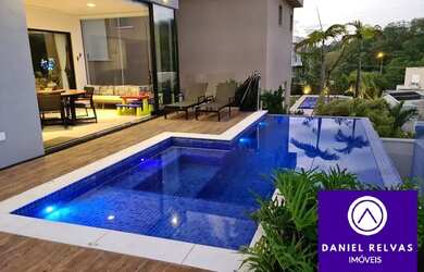 Imagem 6: Casa Alto Padrão Mobiliada À Venda no Residencial Vila Solaia