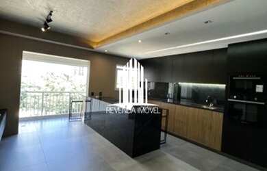 Imagem: O apartamento possui 1 Dormitório, 1 Banheiro, 1 Vaga na garagem