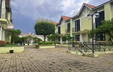 Imagem: A casa em condomínio possui 2 Dormitórios, 2 Banheiros, 2