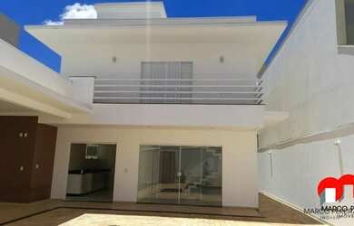 Imagem: A casa em condomínio possui 3 Dormitórios, 4 Banheiros, 4