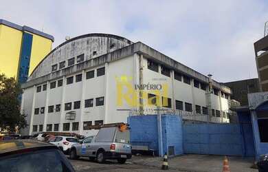 Imagem: O depósito possui 5 Vagas na garagem, 2.720m² de Área e