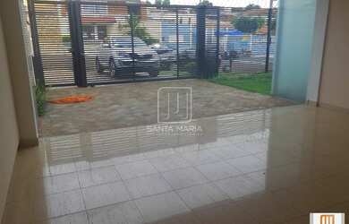 Imagem: O depósito possui 4 Vagas na garagem, 474m² de Área e está