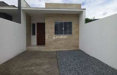 Imagem: A casa possui 2 Dormitórios, 1 Banheiro, 1 Vaga na garagem