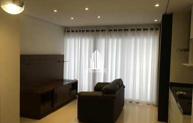 Imagem: O apartamento possui 1 Dormitório, 1 Banheiro, 2 Vagas na garagem