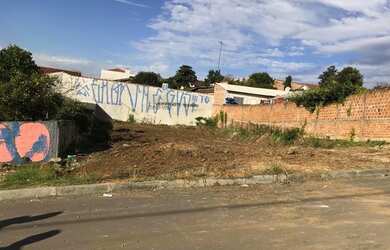 Imagem: O terreno possui 390m² de Área e está localizado em Jardim