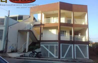 Imagem: A casa possui 2 Dormitórios, 1 Banheiro, 3 Vagas na garagem