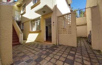 Imagem: A casa possui 2 Dormitórios, 1 Banheiro, 60m² de Área e