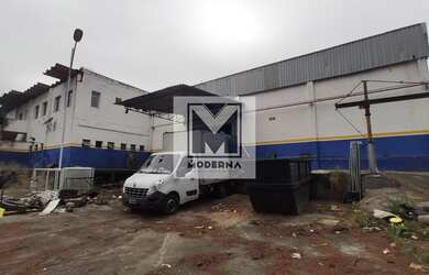 Imagem: O depósito possui 1.300m² de Área e está localizado em