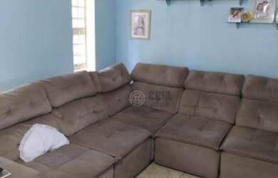 Imagem 11: Casa na Avenida Paraná à venda, em terreno com 600 m² por R$ 640.000