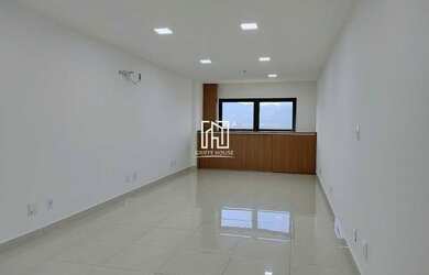 Imagem: O depósito possui 36m² de Área e está localizado em Barra