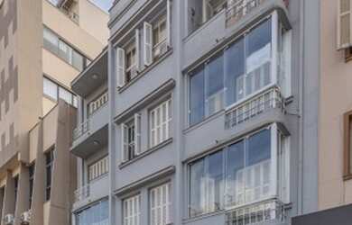 Imagem: O apartamento possui 3 Dormitórios, 1 Banheiro, 63m² de Área