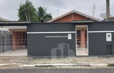 Imagem: A casa possui 2 Dormitórios, 1 Banheiro, 2 Vagas na garagem