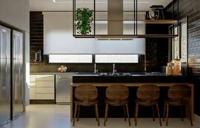 Imagem: A casa possui 4 Dormitórios, 5 Banheiros, 5 Vagas na garagem