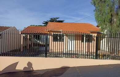 Imagem: A casa possui 2 Dormitórios, 1 Banheiro, 80m² de Área e