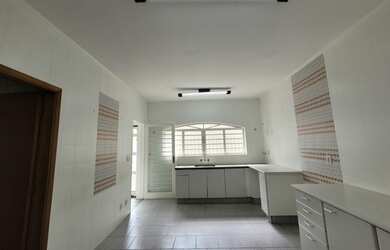 Imagem 16: Linda casa para locação na Avenida Jesuino Marcondes Machado