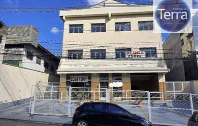 Imagem: O depósito possui 5 Vagas na garagem, 752m² de Área e está