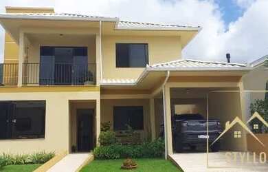 Imagem: A casa possui 4 Dormitórios, 2 Banheiros, 1 Vaga na garagem